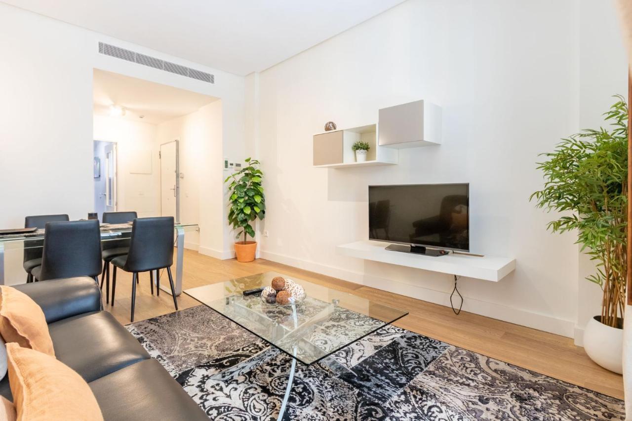 Angeles Santa Cruz Deluxe By Valcambre Apartment Seville Luaran gambar
