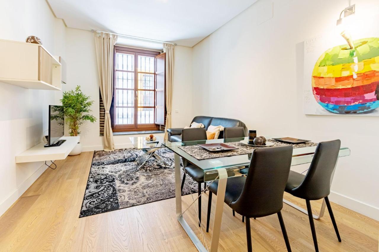 Angeles Santa Cruz Deluxe By Valcambre Apartment Seville Luaran gambar