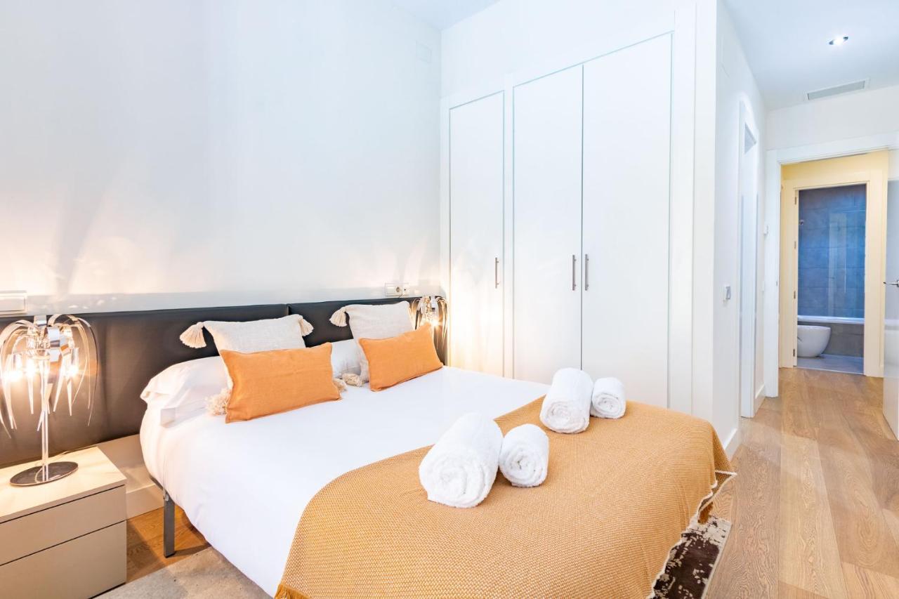 Angeles Santa Cruz Deluxe By Valcambre Apartment Seville Luaran gambar